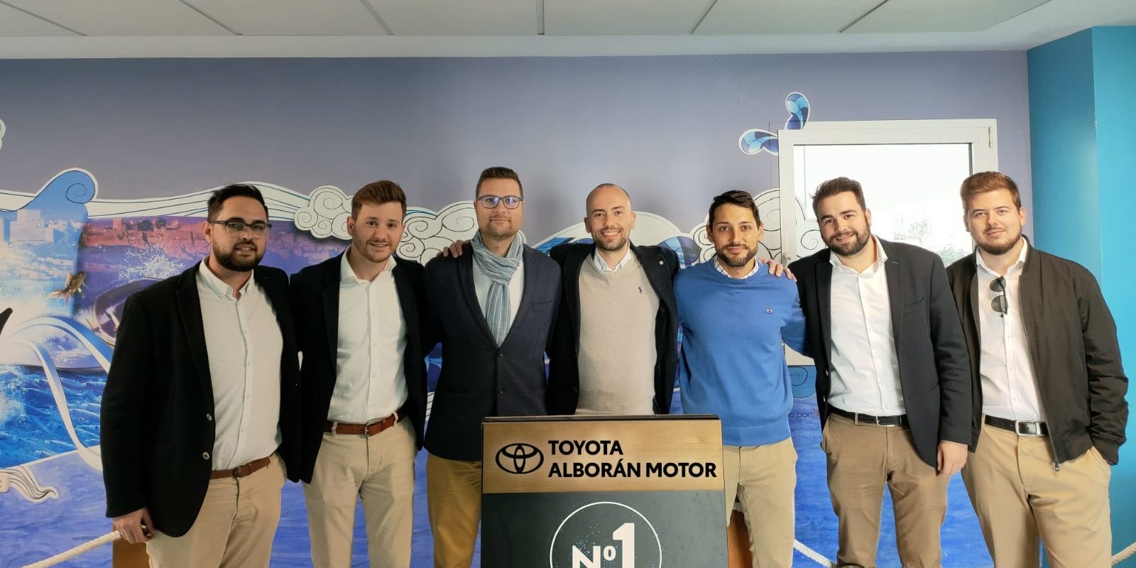 celebrando numeros 1 toyota alboran almeria toyota lidera el cambio